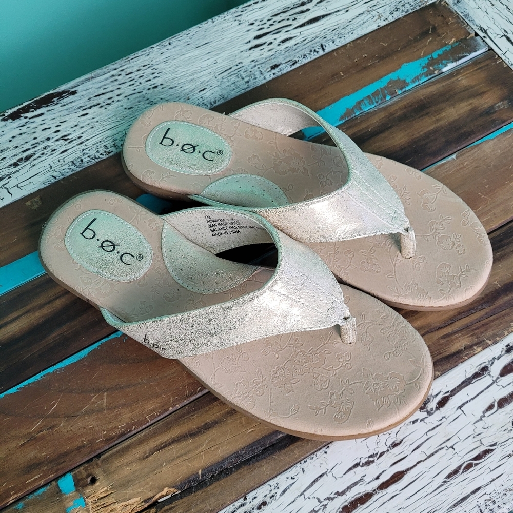 Boc gold shimmery sandals size 7